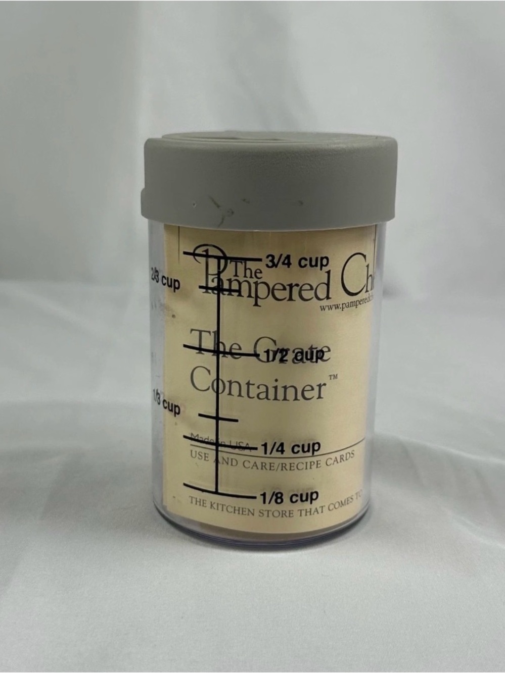 The Pampered Chef "The Grate Container" Measuring Device Cup